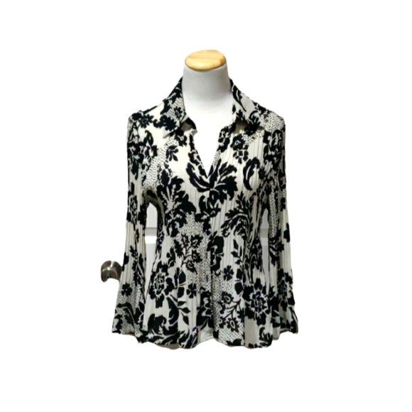 Women blouse - Picture 1 of 5